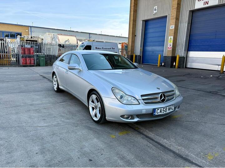 Mercedes-Benz CLS 3.0 CLS320 CDI Coupe 7G-Tronic 4dr