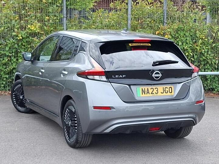 Nissan Leaf 39kWh N-Connecta Auto 5dr