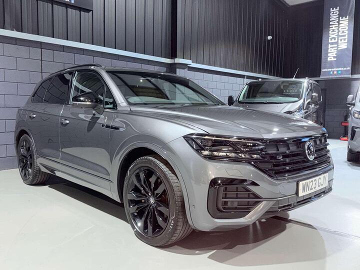 Volkswagen TOUAREG 3.0 TDI V6 Black Edition Tiptronic 4Motion Euro 6 (s/s) 5dr