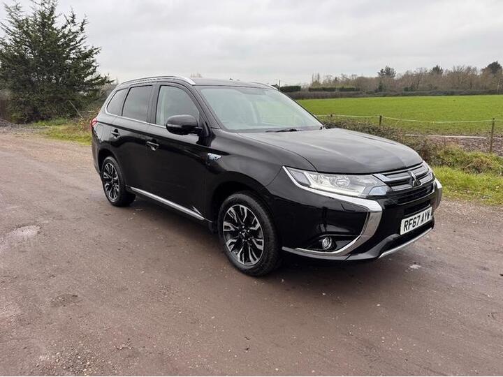 Mitsubishi Outlander 2.0h 12kWh 4h CVT 4WD Euro 6 (s/s) 5dr Mitsubishi Outlander 2.0h 12kWh 4h CVT 4WD Euro 6 (s/s) 5dr