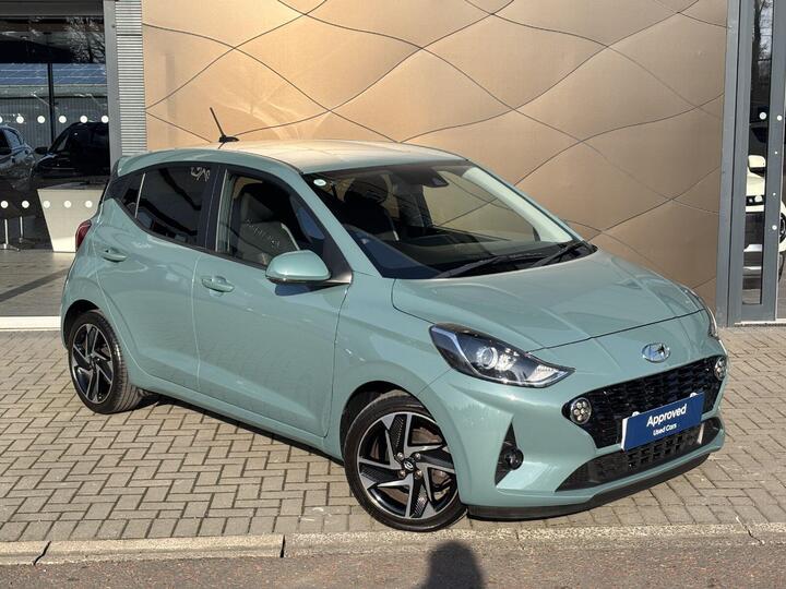 Hyundai I10 1.0 Premium Auto Euro 6 (s/s) 5dr Hyundai I10 1.0 Premium Auto Euro 6 (s/s) 5dr