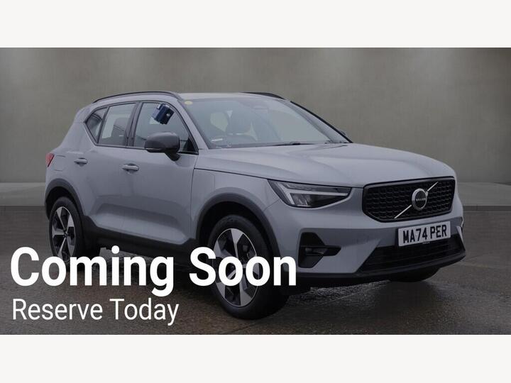 Volvo XC40 2.0 B3 MHEV Plus Dark DCT Auto Euro 6 (s/s) 5dr