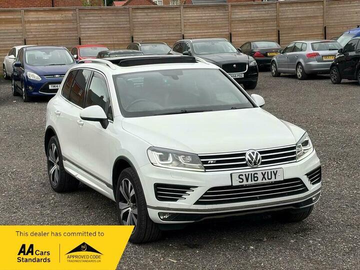 Volkswagen Touareg 3.0 TDI V6 BlueMotion Tech R-Line Tiptronic 4WD Euro 6 (s/s) 5dr