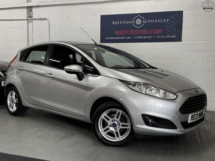 Ford FIESTA 1.0 Zetec Euro 5 (s/s) 5dr