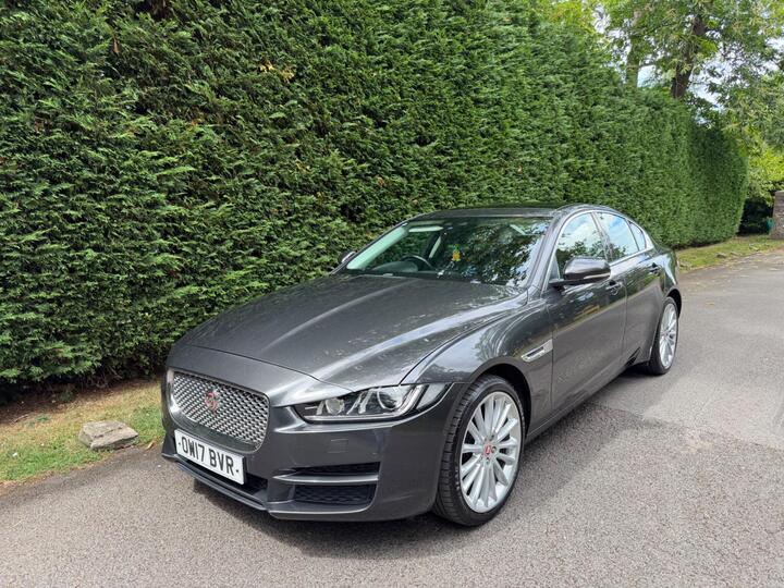 Jaguar XE 2.0d Portfolio Auto AWD Euro 6 (s/s) 4dr
