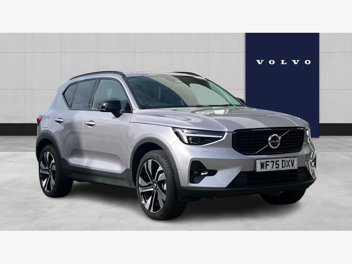 Volvo XC40 2.0 B4 MHEV Ultra Dark DCT Auto Euro 6 (s/s) 5dr