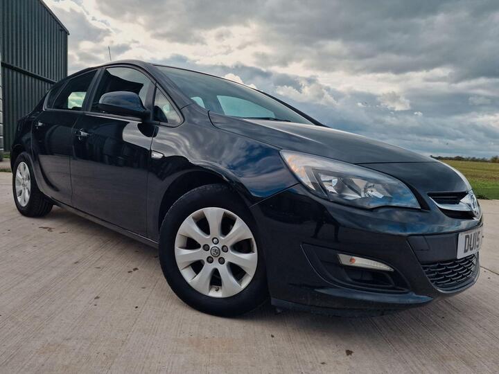 Vauxhall Astra 1.6i Design Euro 6 5dr
