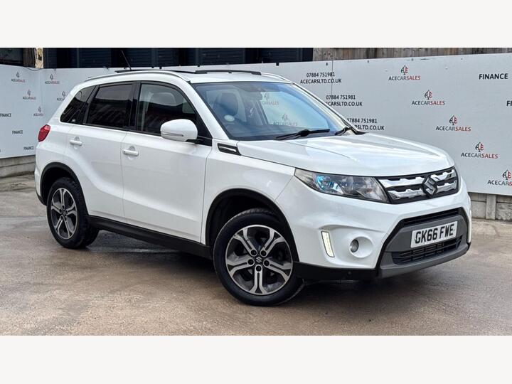 Suzuki Vitara 1.6 DDiS SZ5 ALLGRIP Euro 6 (s/s) 5dr Suzuki Vitara 1.6 DDiS SZ5 ALLGRIP Euro 6 (s/s) 5dr
