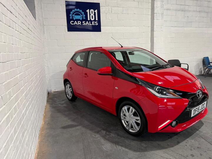 Toyota AYGO 1.0 VVT-i X-pression X-wave Euro 5 5dr Euro 5