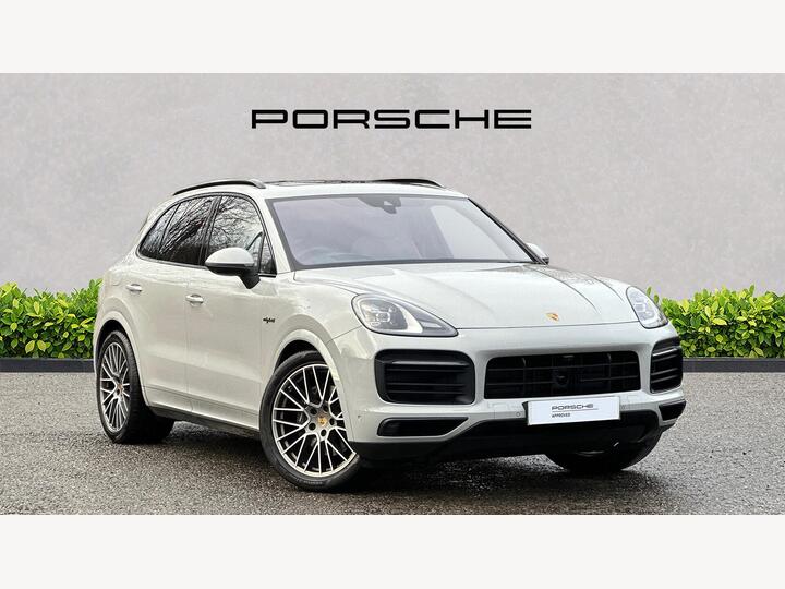Porsche CAYENNE 3.0 V6 E-Hybrid 17.9kWh Platinum Edition TiptronicS 4WD Euro 6 (s/s) 5dr (3.6kW Charger)