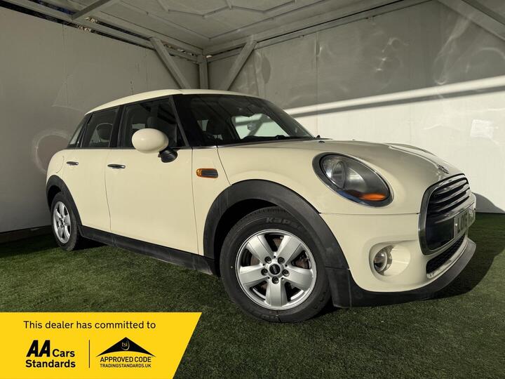 MINI Hatch 1.5 Cooper D Euro 6 (s/s) 5dr