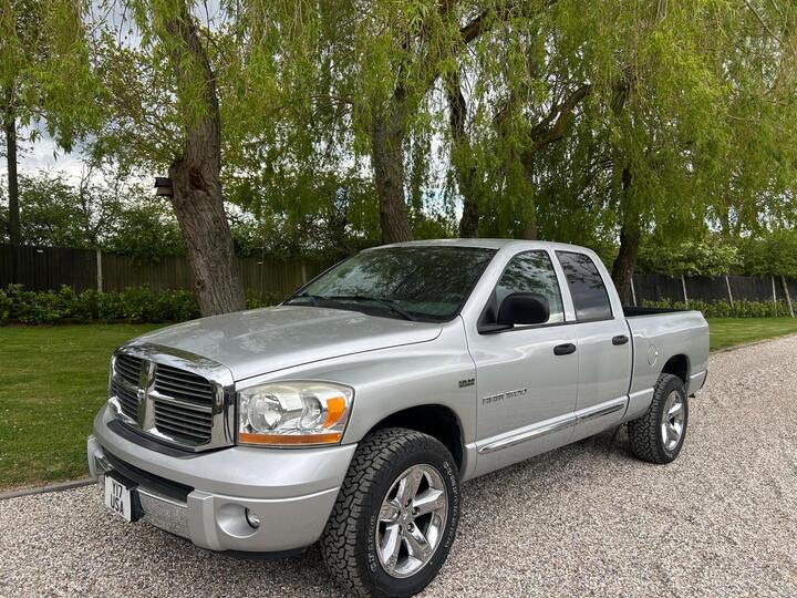 Dodge RAM LARAMIE 5.7 HEMI