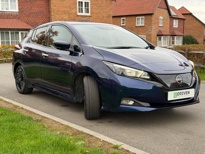 Nissan Leaf 39kWh N-Connecta Auto 5dr