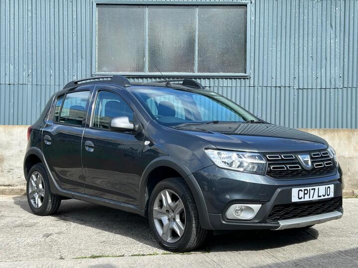 Dacia Sandero Stepway 0.9 TCe Ambiance Euro 6 (s/s) 5dr Dacia Sandero Stepway 0.9 TCe Ambiance Euro 6 (s/s) 5dr