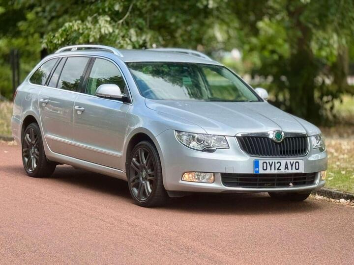 Skoda SUPERB 2.0 TDI Elegance DSG Euro 5 5dr Skoda SUPERB 2.0 TDI Elegance DSG Euro 5 5dr