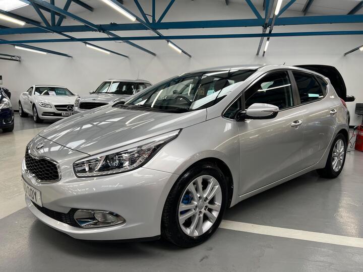 Kia Ceed 1.6 CRDi 2 Auto Euro 5 5dr