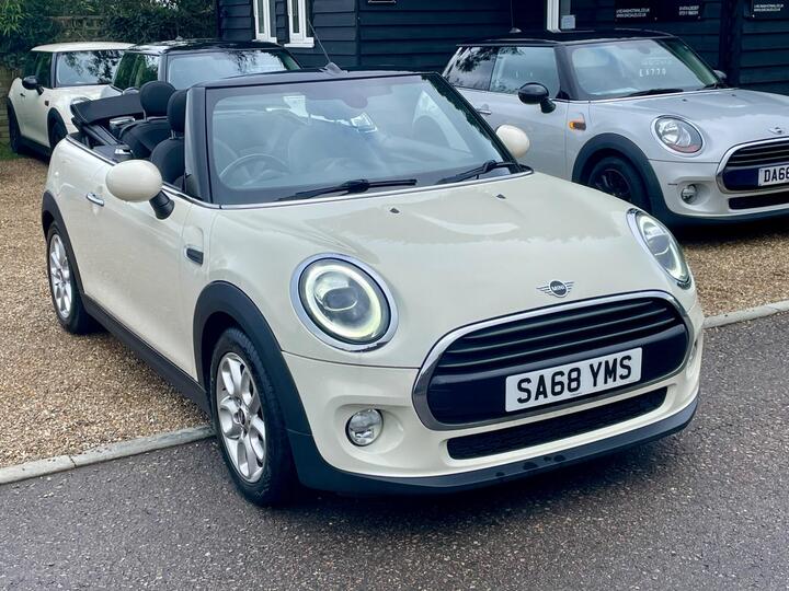 MINI Convertible 1.5 Cooper Euro 6 (s/s) 2dr