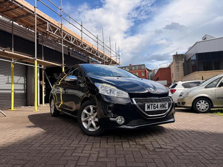 Peugeot 208 1.2 VTi PureTech Style Euro 5 5dr