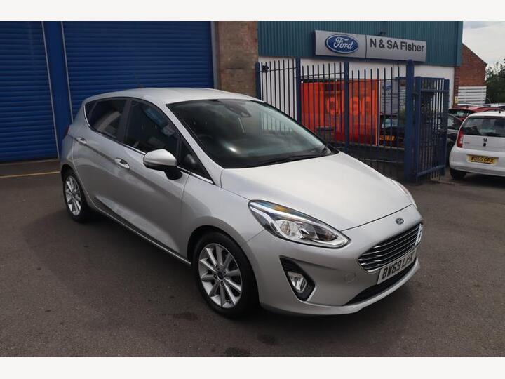 Ford Fiesta 1.0T EcoBoost Titanium Euro 6 (s/s) 5dr