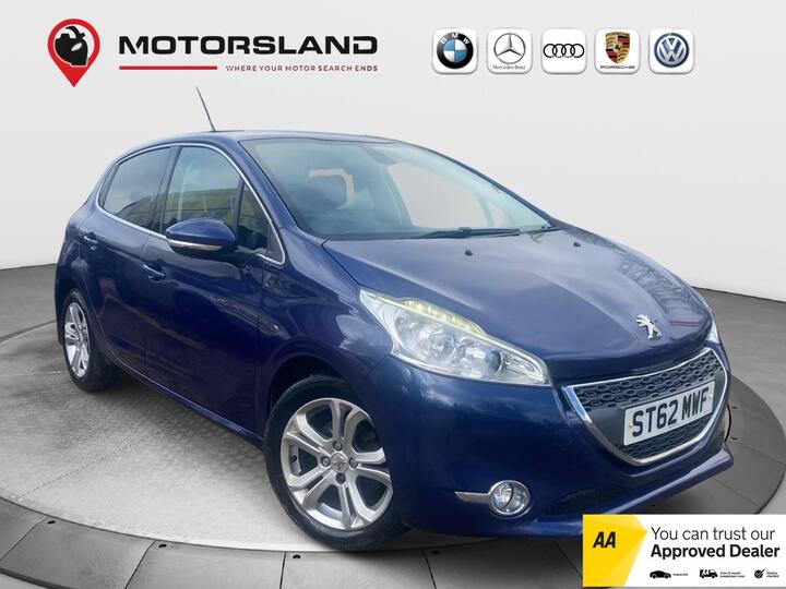 Peugeot 208 1.2 VTi Allure Euro 5 5dr