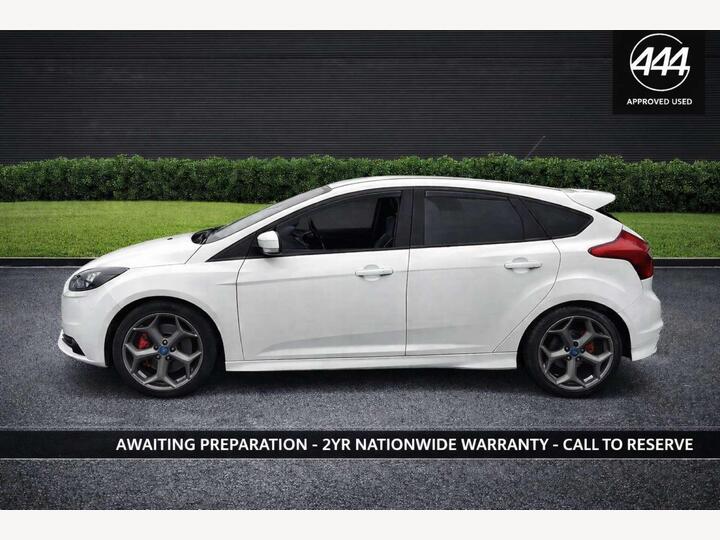 Ford FOCUS 2.0T EcoBoost ST-2 Euro 5 (s/s) 5dr