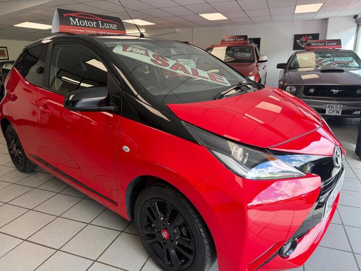 Toyota AYGO 1.0 VVT-i X-cite 4 Red Bi-Tone Euro 6 5dr Toyota AYGO 1.0 VVT-i X-cite 4 Red Bi-Tone Euro 6 5dr