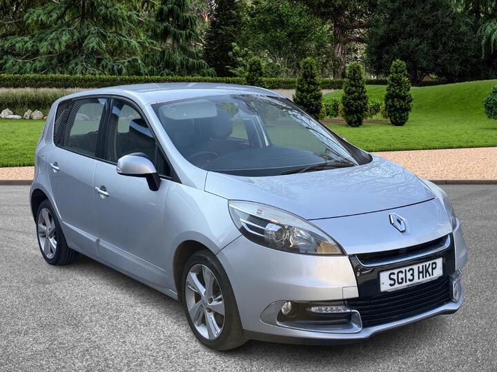 Renault Scenic 1.5 DCi Dynamique TomTom Euro 5 (s/s) 5dr Renault Scenic 1.5 DCi Dynamique TomTom Euro 5 (s/s) 5dr