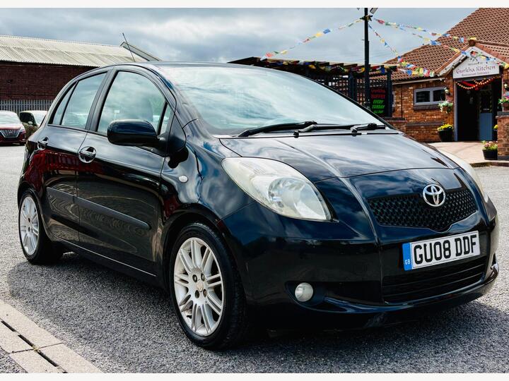 Toyota Yaris 1.3 VVT-i SR 5dr