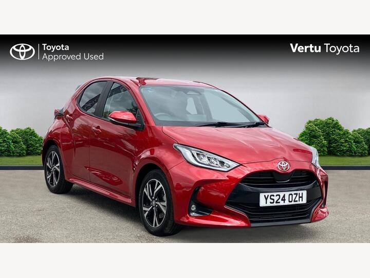 Toyota Yaris 1.5 VVT-h Design E-CVT Euro 6 (s/s) 5dr