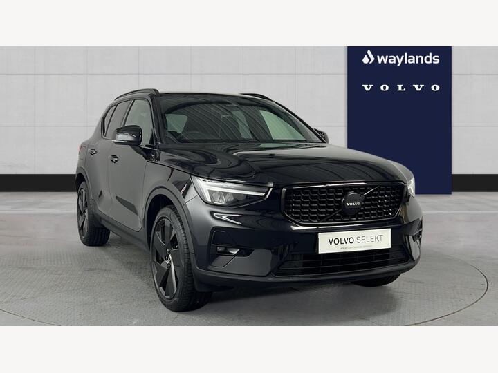 Volvo XC40 2.0 B3 MHEV Plus Black Edition DCT Auto Euro 6 (s/s) 5dr