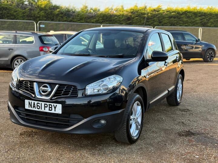 Nissan Qashqai 1.5 DCi Acenta 2WD Euro 5 5dr Nissan Qashqai 1.5 DCi Acenta 2WD Euro 5 5dr