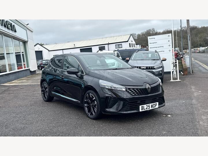 Renault Clio 1.6 E-TECH Techno Auto Euro 6 (s/s) 5dr