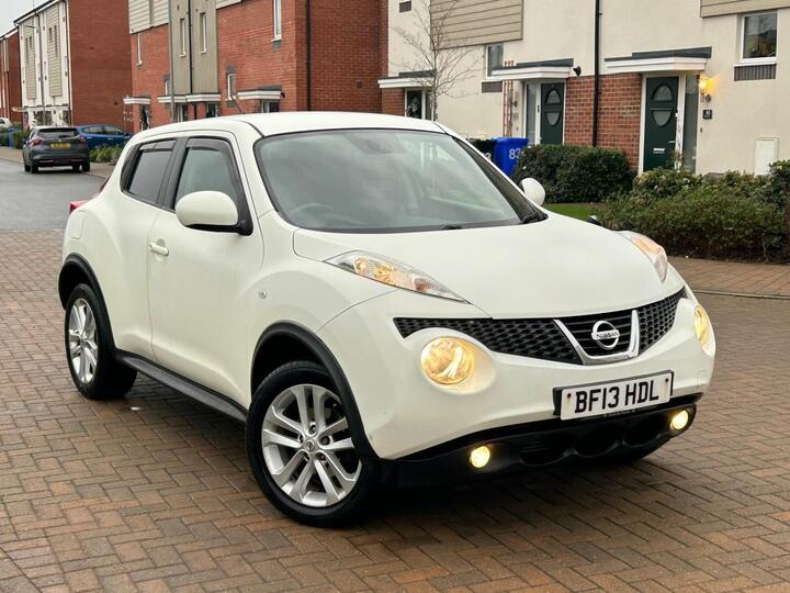 Nissan Juke 1.5 DCi 8v Tekna Euro 5 (s/s) 5dr Nissan Juke 1.5 DCi 8v Tekna Euro 5 (s/s) 5dr