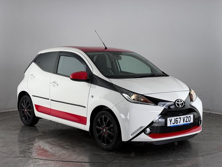 Toyota AYGO 1.0 VVT-i X-press X-shift Euro 6 5dr Toyota AYGO 1.0 VVT-i X-press X-shift Euro 6 5dr