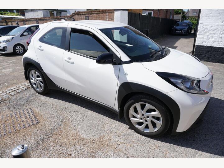 Toyota Aygo X 1.0 VVT-i Pure X-shift Euro 6 (s/s) 5dr