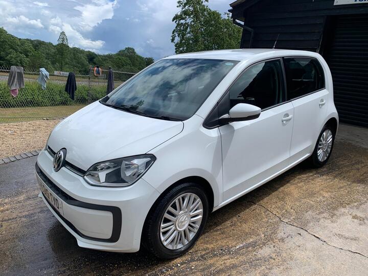 Volkswagen Up! 1.0 Move Up! Tech Edition Euro 6 (s/s) 5dr Volkswagen Up! 1.0 Move Up! Tech Edition Euro 6 (s/s) 5dr