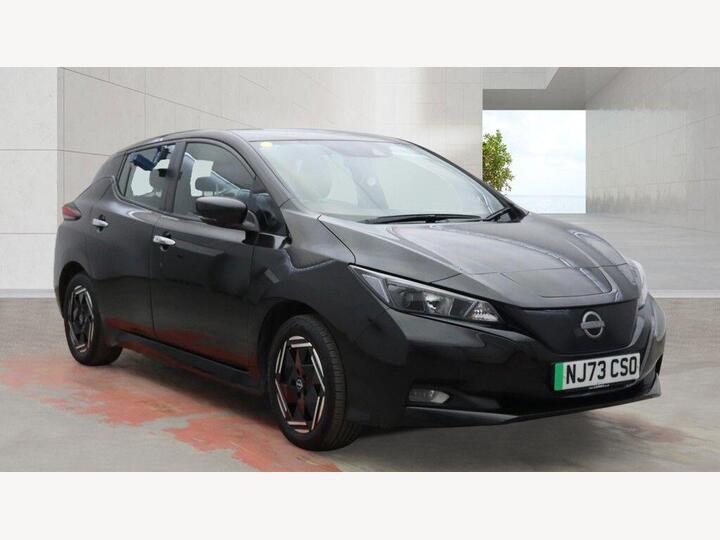Nissan Leaf 39kWh Acenta Auto 5dr