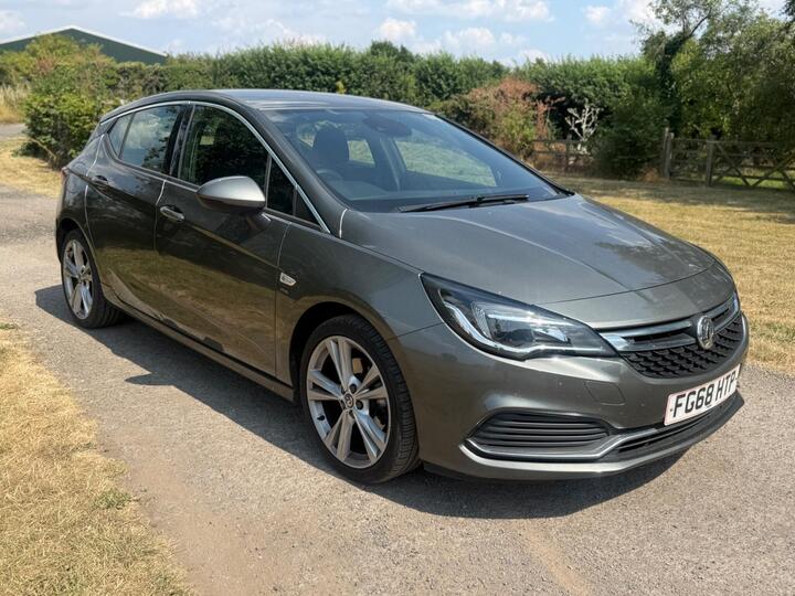Vauxhall Astra 1.6 CDTi BlueInjection SRi VX Line Nav Euro 6 (s/s) 5dr