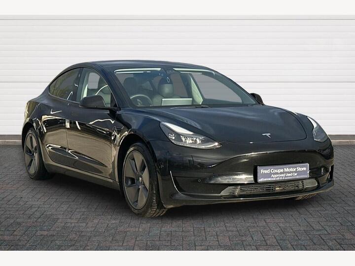 Tesla Model 3 Standard Range Plus Auto RWD 4dr