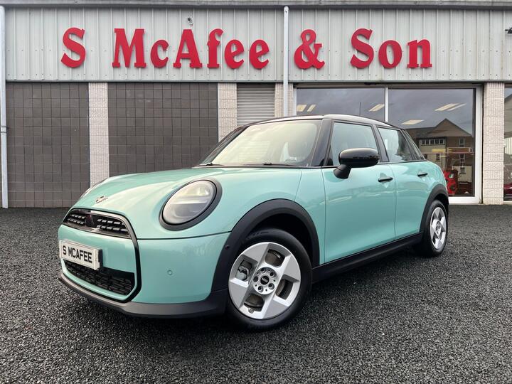 MINI Cooper 1.5C Classic Steptronic Euro 6 (s/s) 5dr