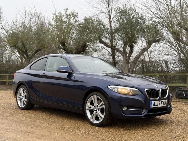 BMW 2 SERIES 2.0 220i Sport Auto Euro 6 (s/s) 2dr