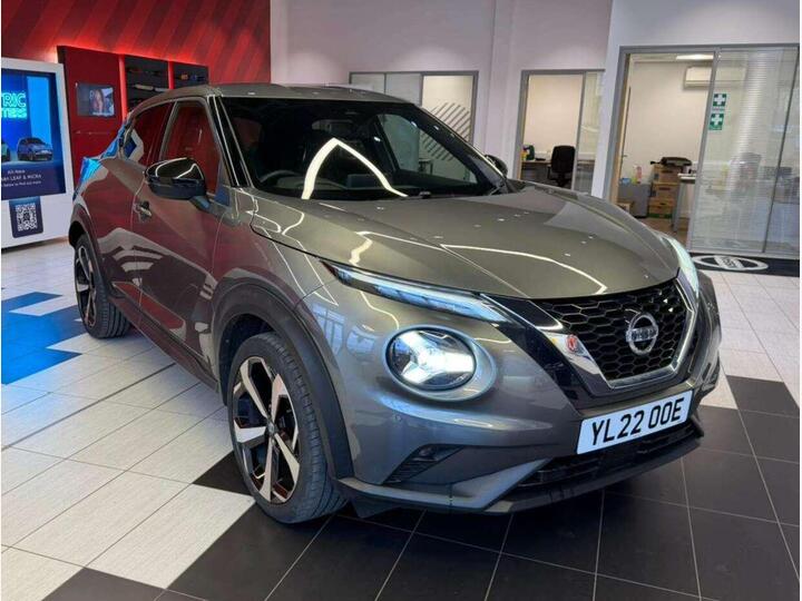 Nissan JUKE 1.0 DIG-T Tekna Euro 6 (s/s) 5dr