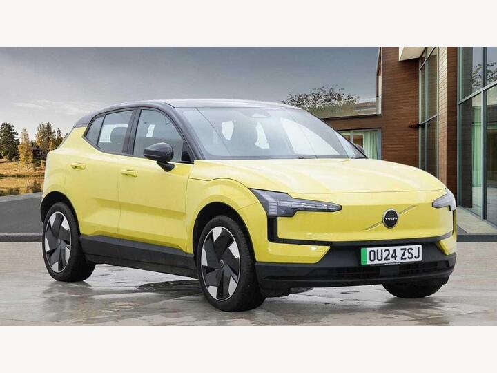 Volvo EX30 Twin Performance 69kWh Plus Auto AWD 5dr