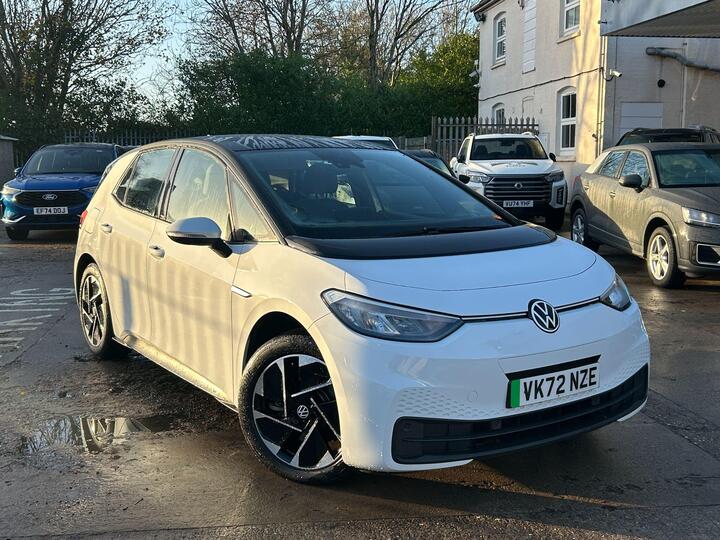 Volkswagen ID.3 Pure Performance 45kWh Life Auto 5dr