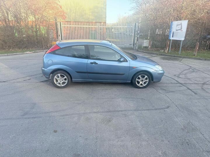 Ford Focus 1.4i 16v LX 3dr