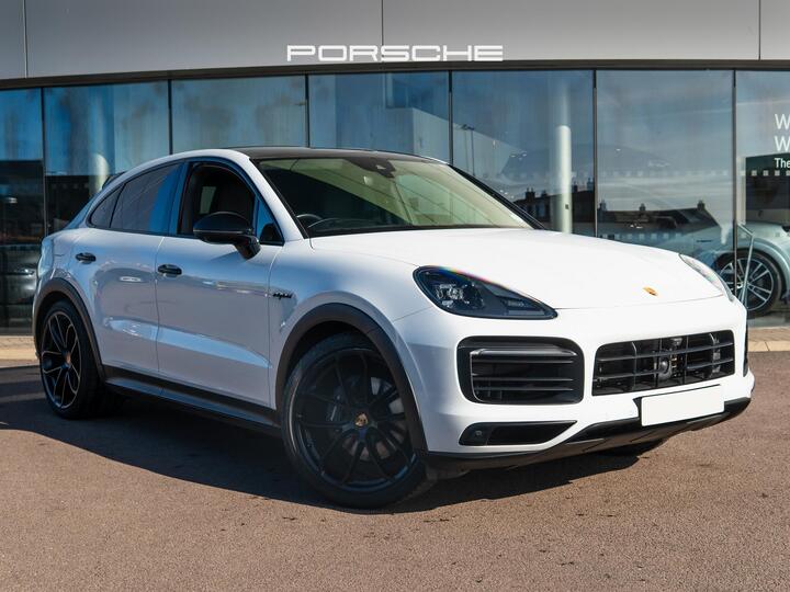 Porsche Cayenne 3.0 V6 E-Hybrid 17.9kWh Platinum Edition TiptronicS 4WD Euro 6 (s/s) 5dr (3.6kW Charger) Porsche Cayenne 3.0 V6 E-Hybrid 17.9kWh Platinum Edition TiptronicS 4WD Euro 6 (s/s) 5dr (3.6kW Charger)
