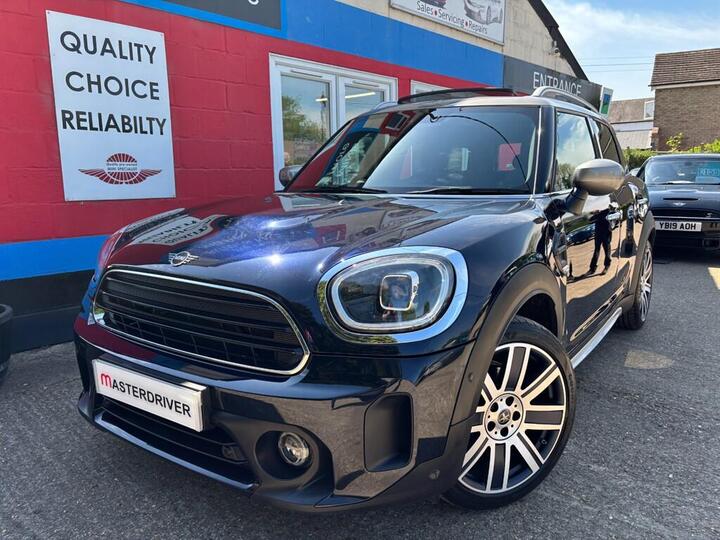 MINI Countryman 1.5 Cooper Exclusive Steptronic Euro 6 (s/s) 5dr MINI Countryman 1.5 Cooper Exclusive Steptronic Euro 6 (s/s) 5dr