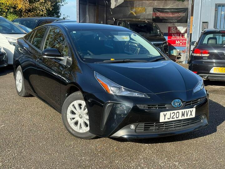 Toyota Prius 1.8 Hybrid Fresh Import Toyota Prius 1.8 Hybrid Fresh Import