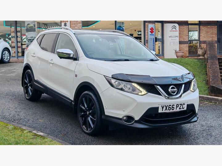 Nissan Qashqai 1.6 DCi Tekna 4WD Euro 6 (s/s) 5dr