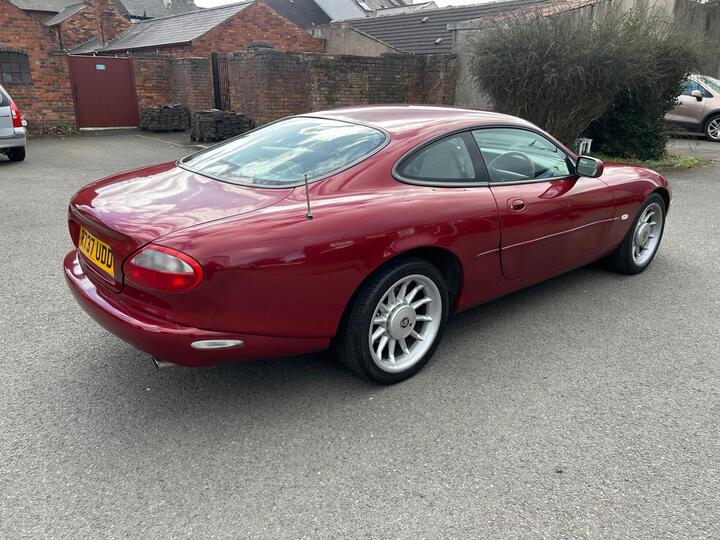 Jaguar XK8 4.0 2dr